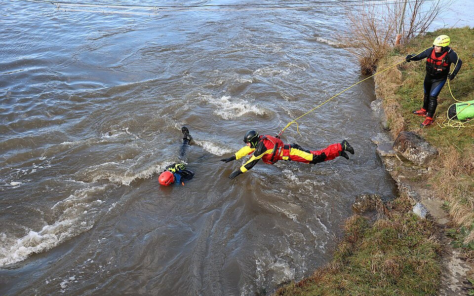 Fw Training Fotocredit Oewt St. Poelten Schraegstrich Noe Zentral