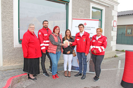 Tafel Rotes Kreuz Waidhofen An Der Ybbs Spendenübergabe
