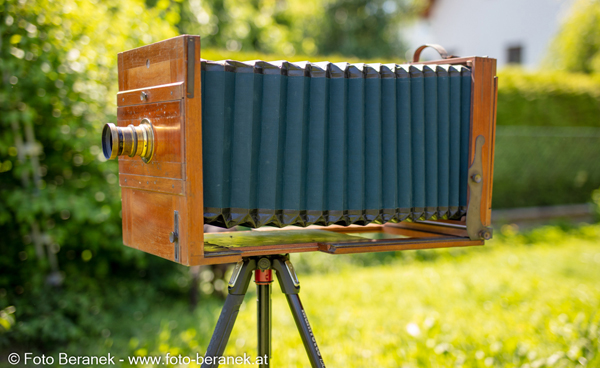 Die Kamera Für Das Plattenverfahren © Wolfgang Beranek