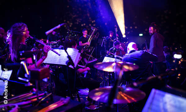 Orchester im Treppenhaus