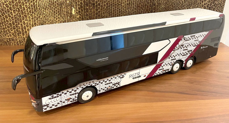 Bus 2 © carina käferbäck